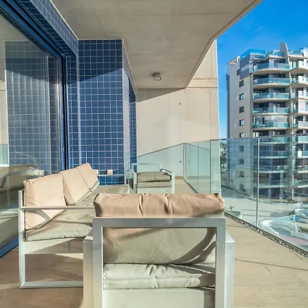 Apartment Sea Breeze