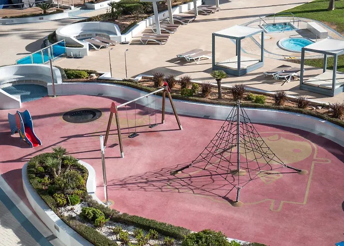 Sea Breeze Apartment *