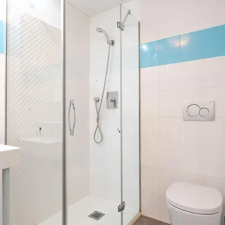Sea Breeze דירה טורבייחה